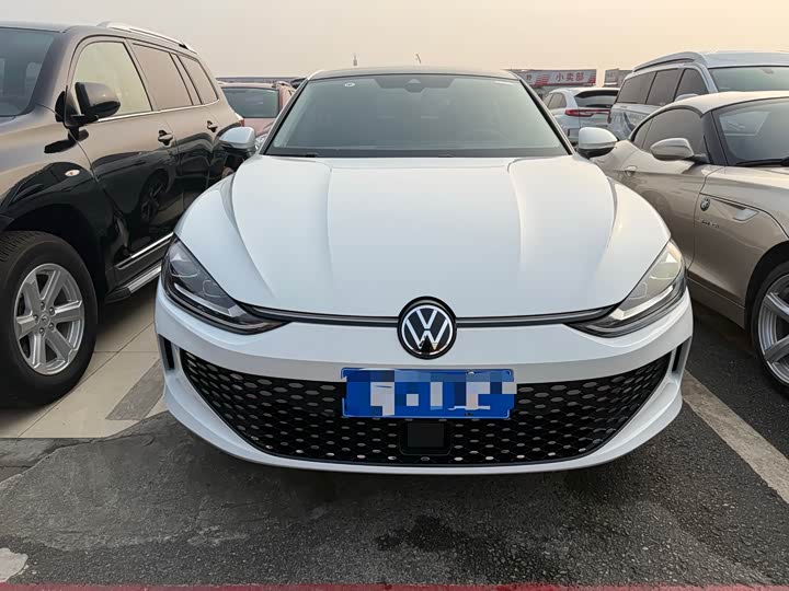 Фото 2 - Volkswagen Lamando L