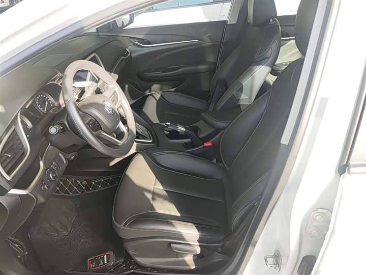 Фото 15 - Buick Excelle GT