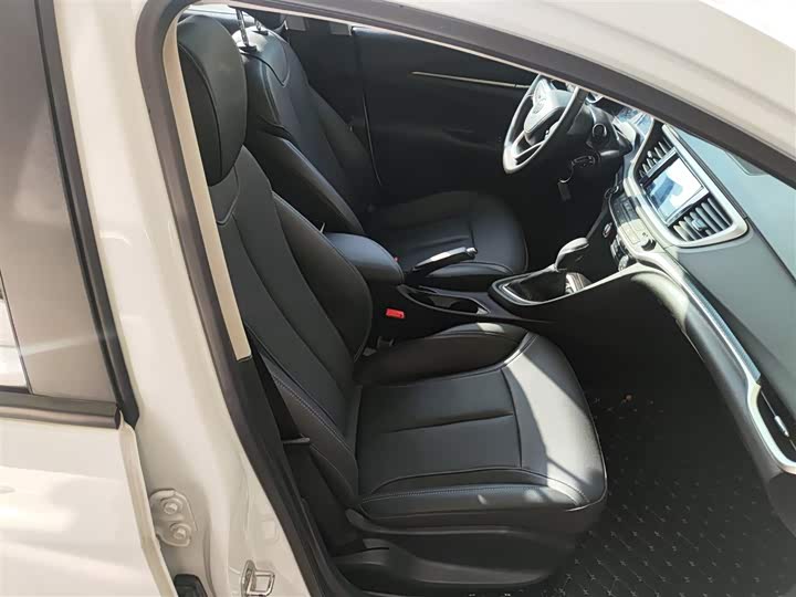 Фото 25 - Buick Excelle GT