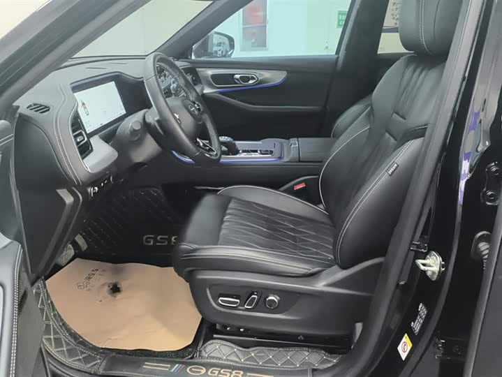 Фото 9 - GAC Trumpchi GS8