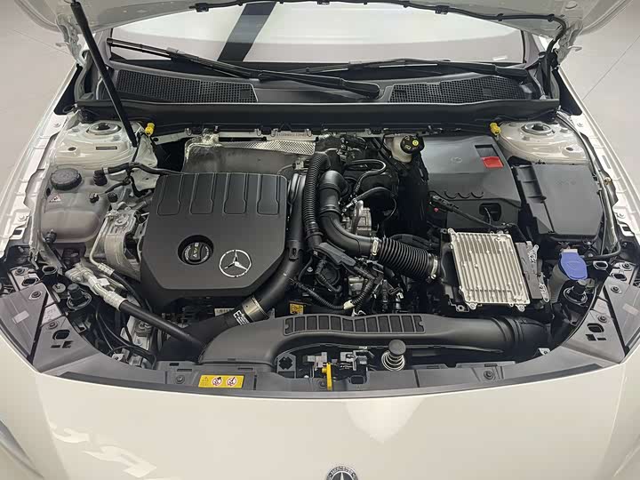 Фото 10 - Mercedes-Benz A-Class