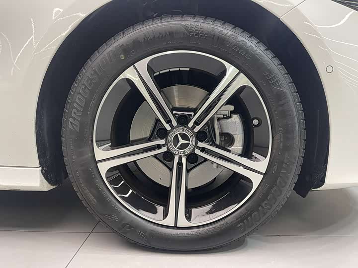 Фото 13 - Mercedes-Benz A-Class