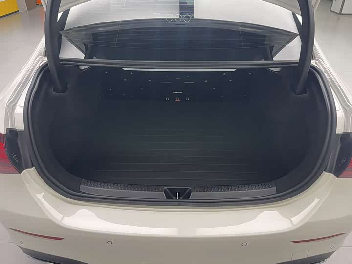 Фото 26 - Mercedes-Benz A-Class