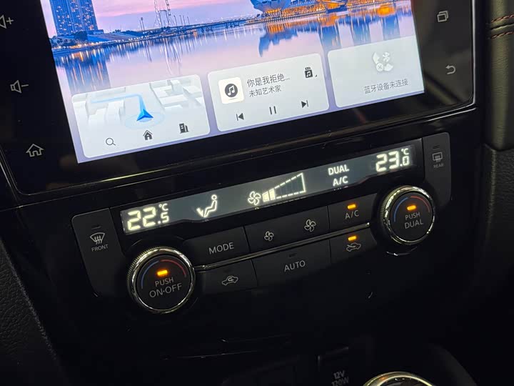 Фото 10 - Nissan Qashqai