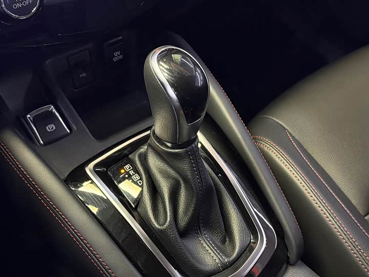 Фото 11 - Nissan Qashqai