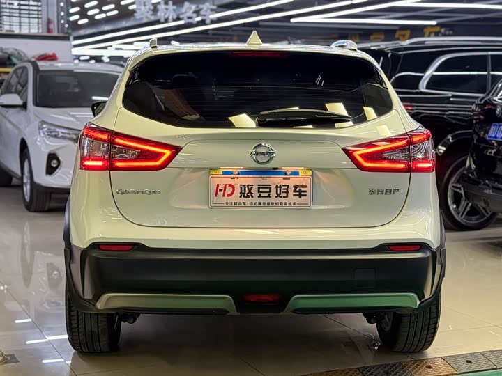 Фото 15 - Nissan Qashqai