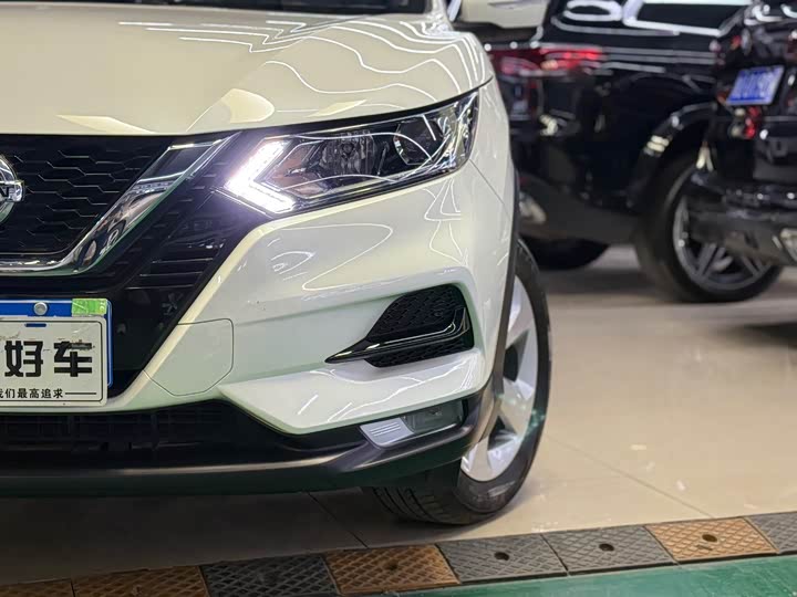 Фото 17 - Nissan Qashqai