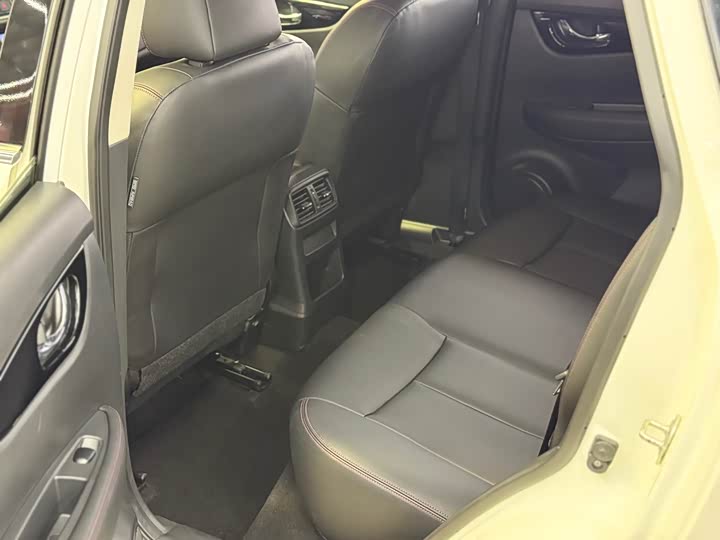 Фото 6 - Nissan Qashqai