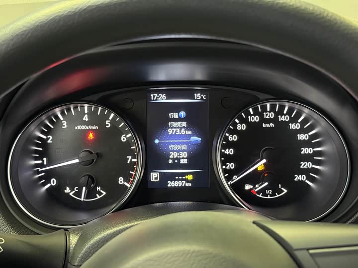 Фото 8 - Nissan Qashqai