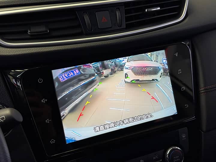 Фото 9 - Nissan Qashqai