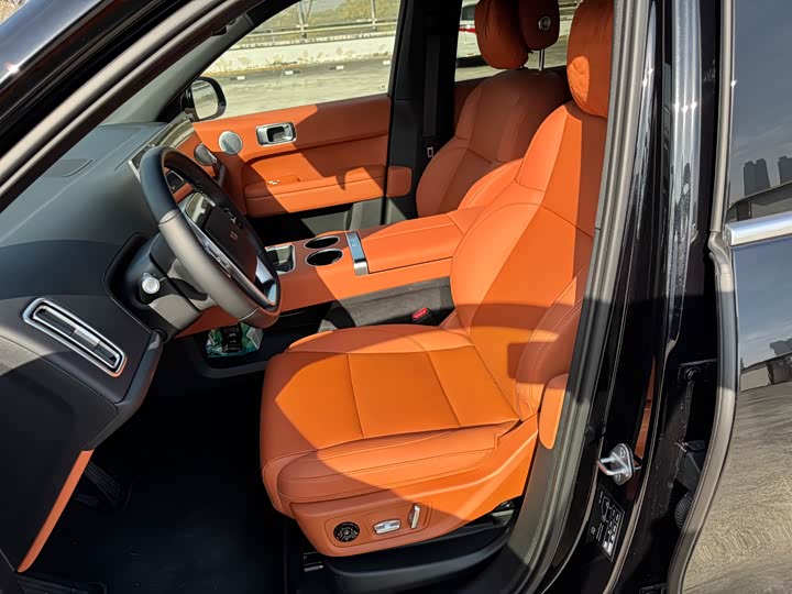 Фото 10 - LiXiang L6