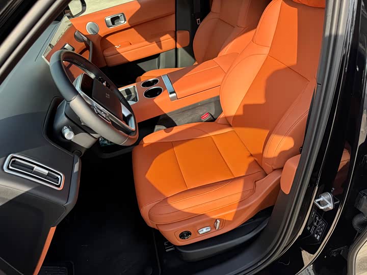 Фото 16 - LiXiang L6