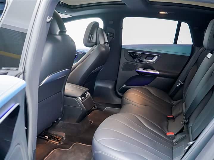 Фото 7 - Mercedes-Benz EQE