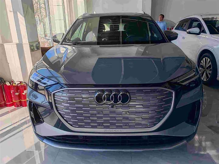 Фото 5 - Audi Q4 e-tron