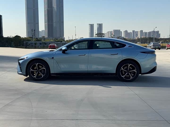 Фото 13 - Exeed Sterra ES