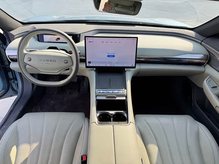 Фото 9 - Exeed Sterra ES