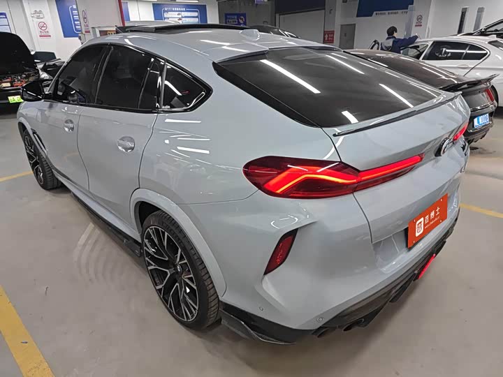 Фото 4 - BMW X6 M