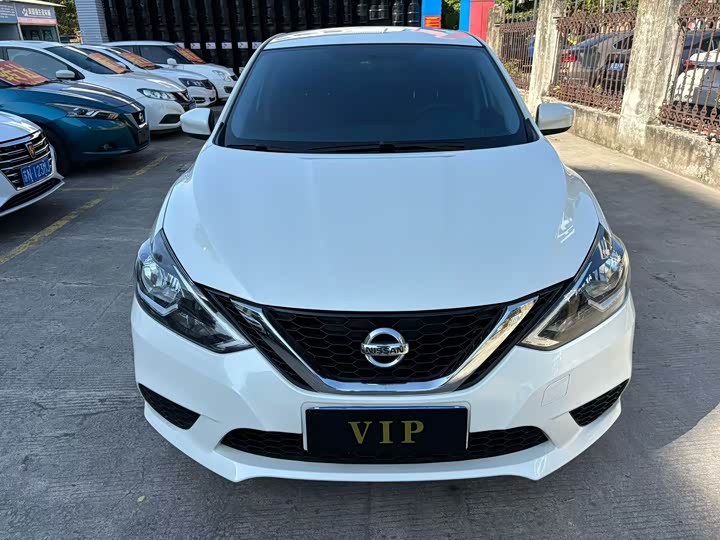 Фото 2 - Nissan Sylphy