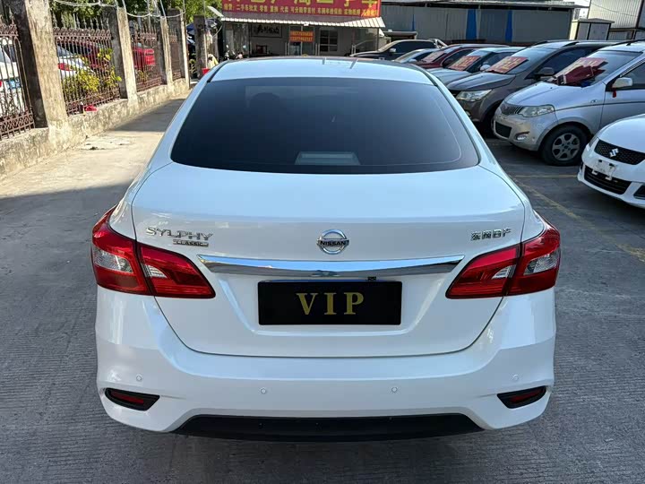 Фото 8 - Nissan Sylphy