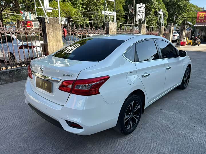 Фото 9 - Nissan Sylphy