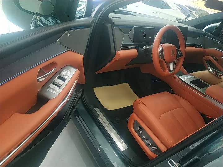 Фото 13 - BYD Tang L