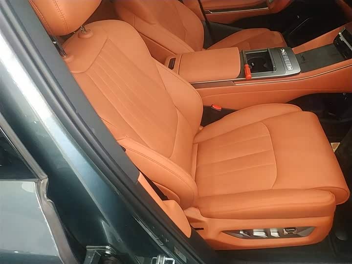 Фото 21 - BYD Tang L