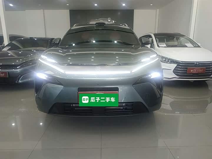 Фото 23 - BYD Tang L