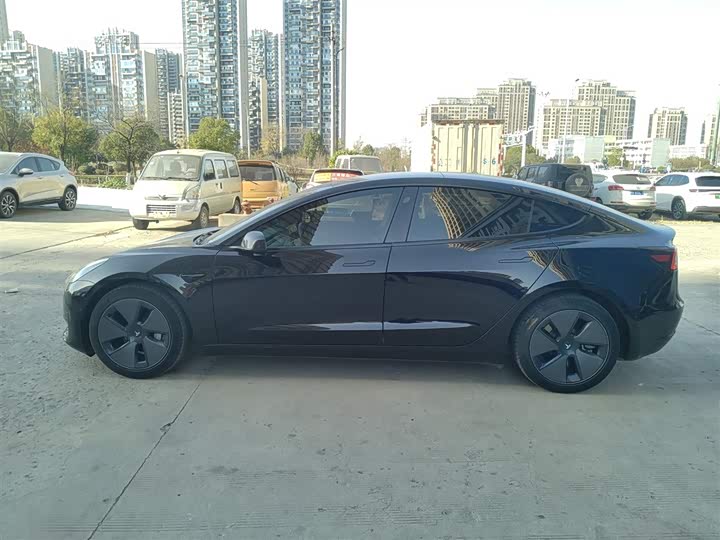 Фото 5 - Tesla Model 3