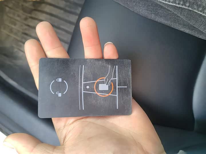 Фото 9 - Tesla Model 3