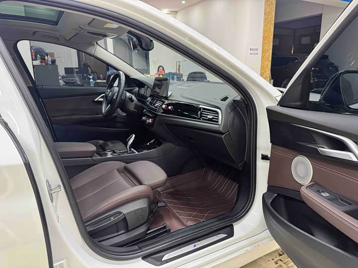 Фото 10 - BMW 1 Series