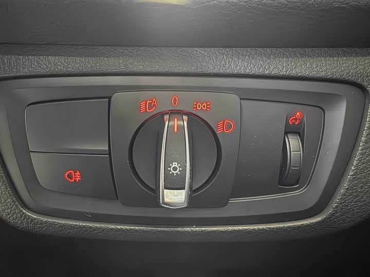 Фото 11 - BMW 1 Series