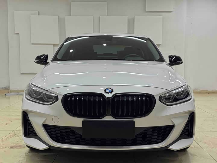 Фото 2 - BMW 1 Series