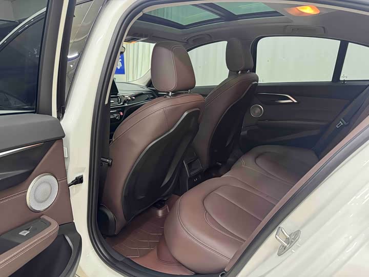 Фото 8 - BMW 1 Series