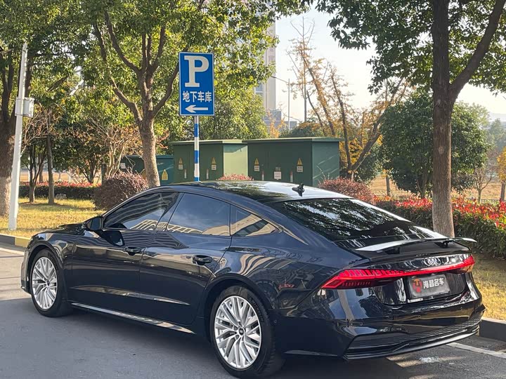 Фото 4 - Audi A7