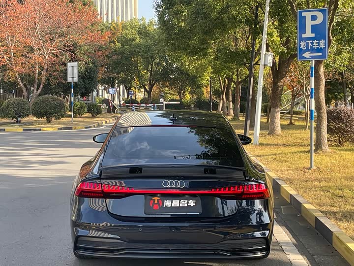 Фото 5 - Audi A7