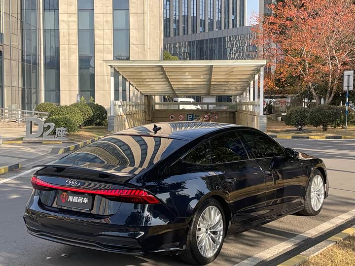 Фото 6 - Audi A7