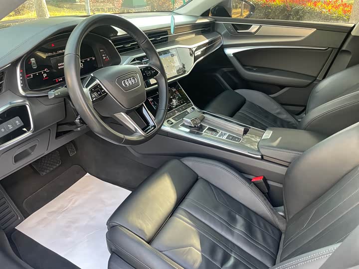 Фото 7 - Audi A7