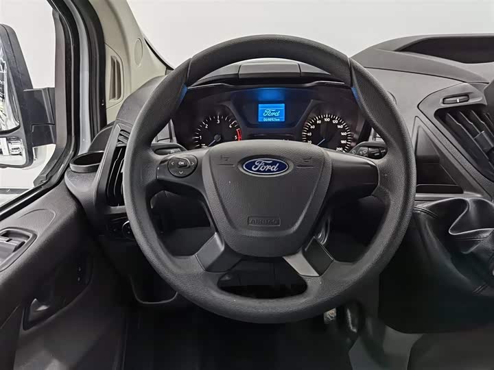 Фото 11 - Ford Transit