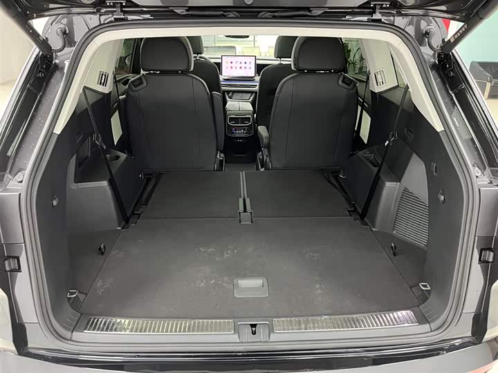 Фото 18 - Volkswagen Talagon