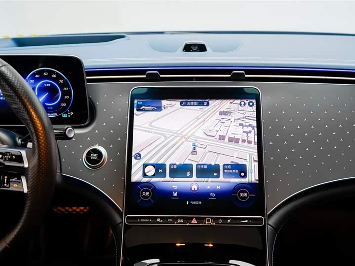 Фото 19 - Mercedes-Benz EQE