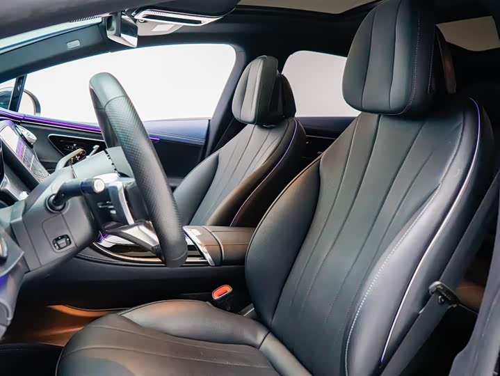 Фото 22 - Mercedes-Benz EQE