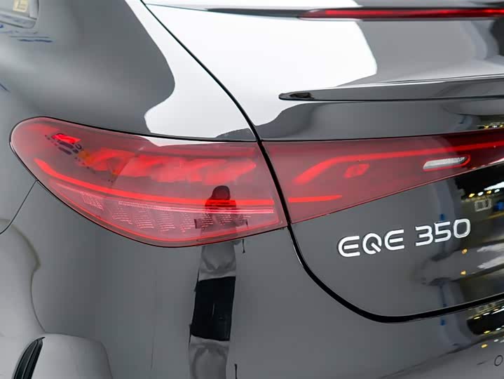 Фото 32 - Mercedes-Benz EQE