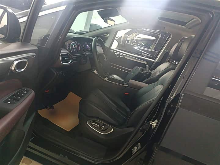 Фото 16 - GAC Trumpchi M6