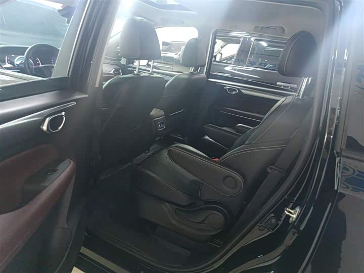 Фото 17 - GAC Trumpchi M6