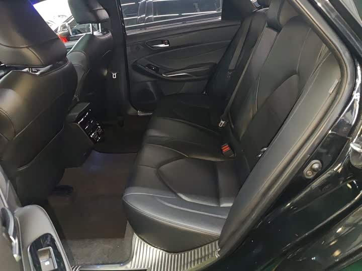 Фото 17 - Toyota Avalon