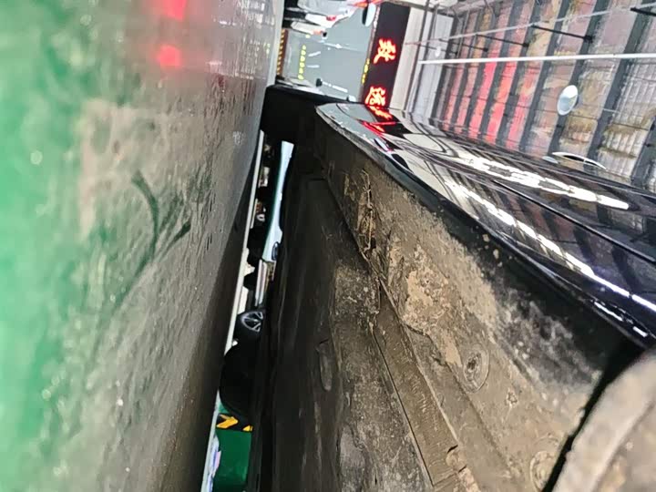 Фото 21 - Toyota Avalon