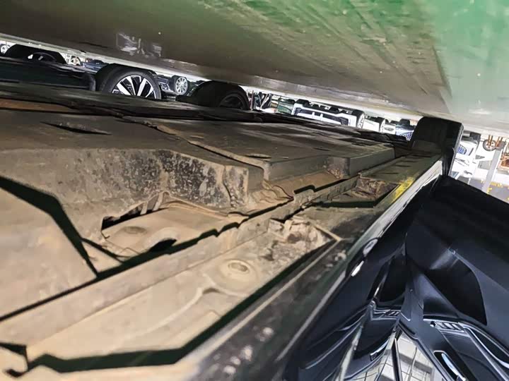 Фото 22 - Toyota Avalon