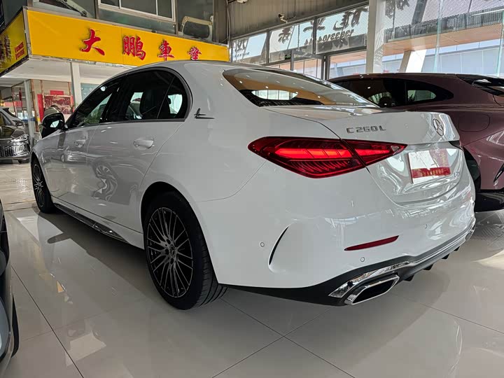 Фото 10 - Mercedes-Benz C-Class