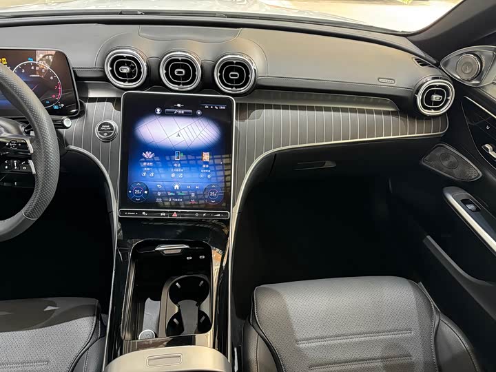 Фото 8 - Mercedes-Benz C-Class