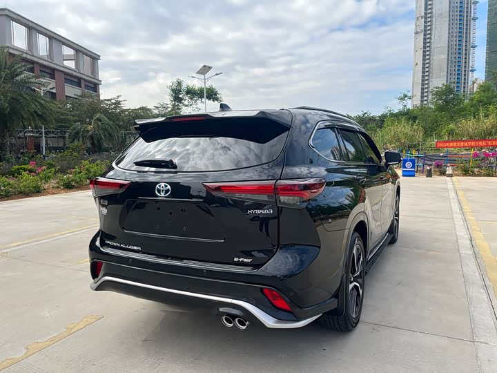 Фото 5 - Toyota Crown Kluger